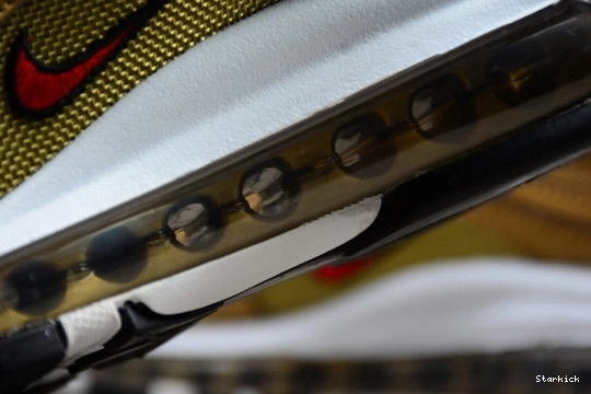 QS 97 AIR METALLIC GOLD NIKE 884421-700 OG MAX 0121